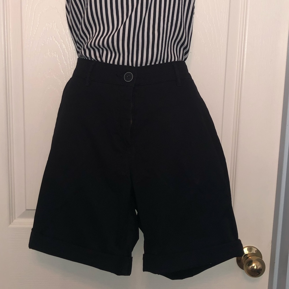 🍭 NWT Black H&M Shorts